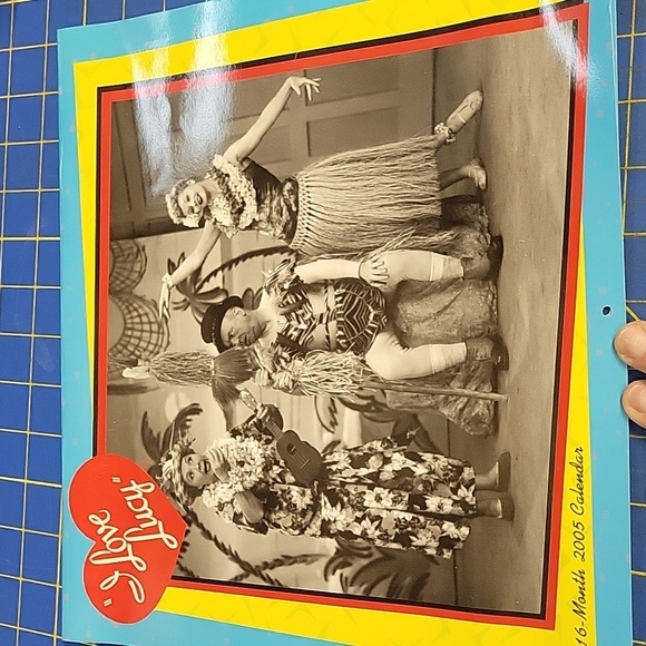 2005 I Love Lucy 12 Month Calendar 12" x 11" - Picture 1 of 5
